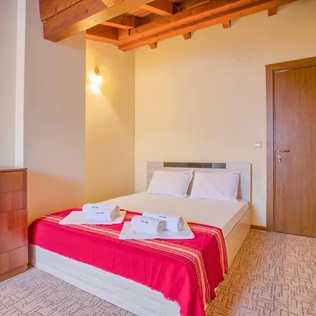 Lovely 2bd Maisonette In By Flat Mаnager Apartmán *